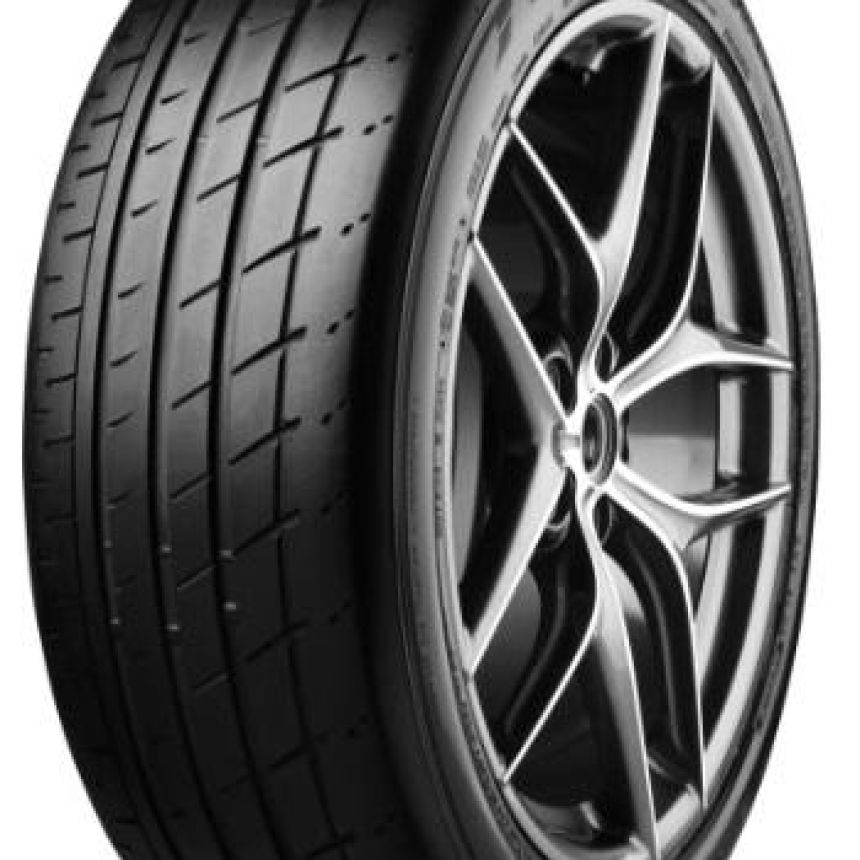 Potenza S007 XL 245/35-20 Y