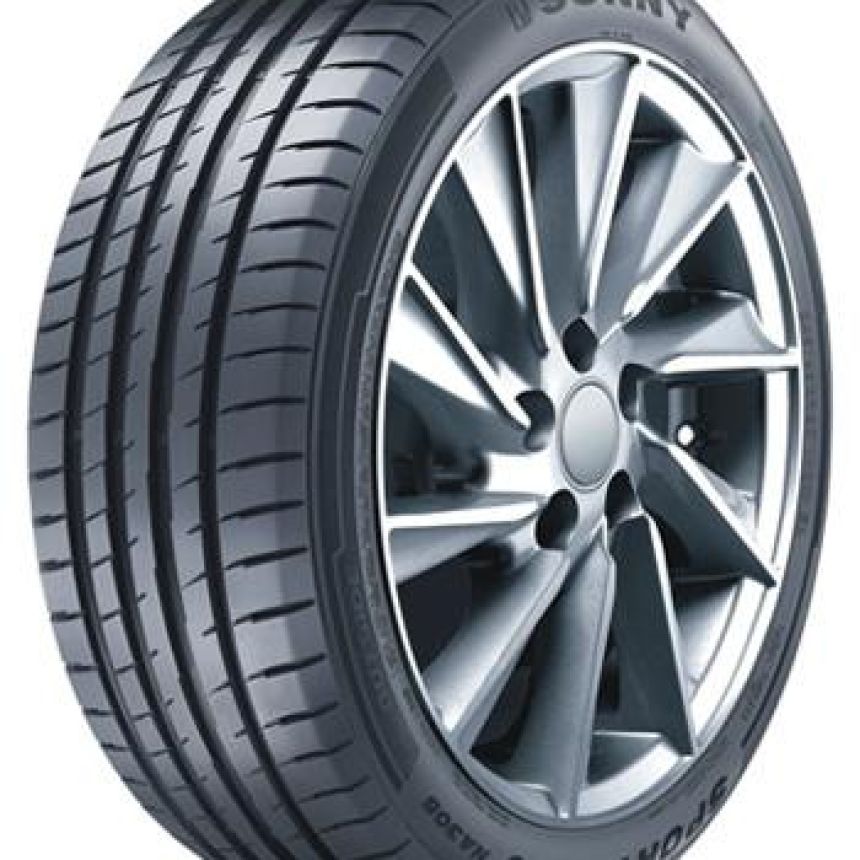 NA305 XL 215/45-17 W